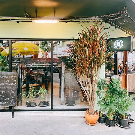 نزل بانكوكفي Oasis Cafe And Nap المظهر الخارجي الصورة