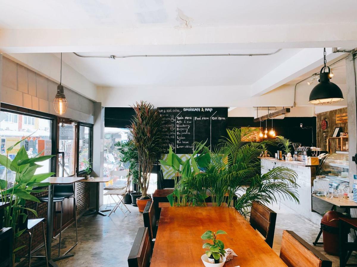 نزل بانكوكفي Oasis Cafe And Nap المظهر الخارجي الصورة