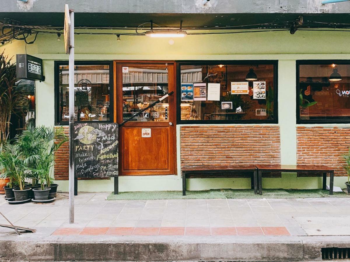 نزل بانكوكفي Oasis Cafe And Nap المظهر الخارجي الصورة