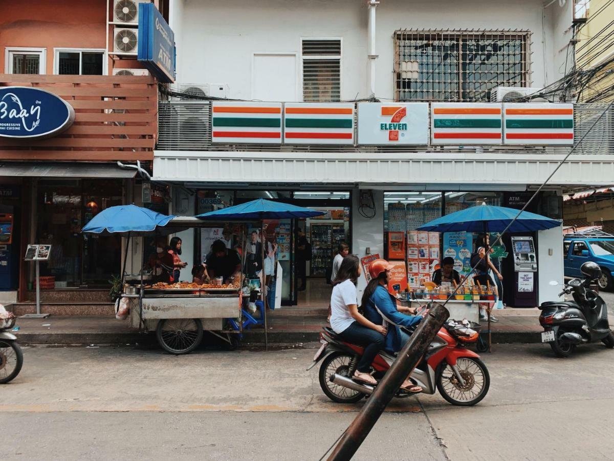نزل بانكوكفي Oasis Cafe And Nap المظهر الخارجي الصورة