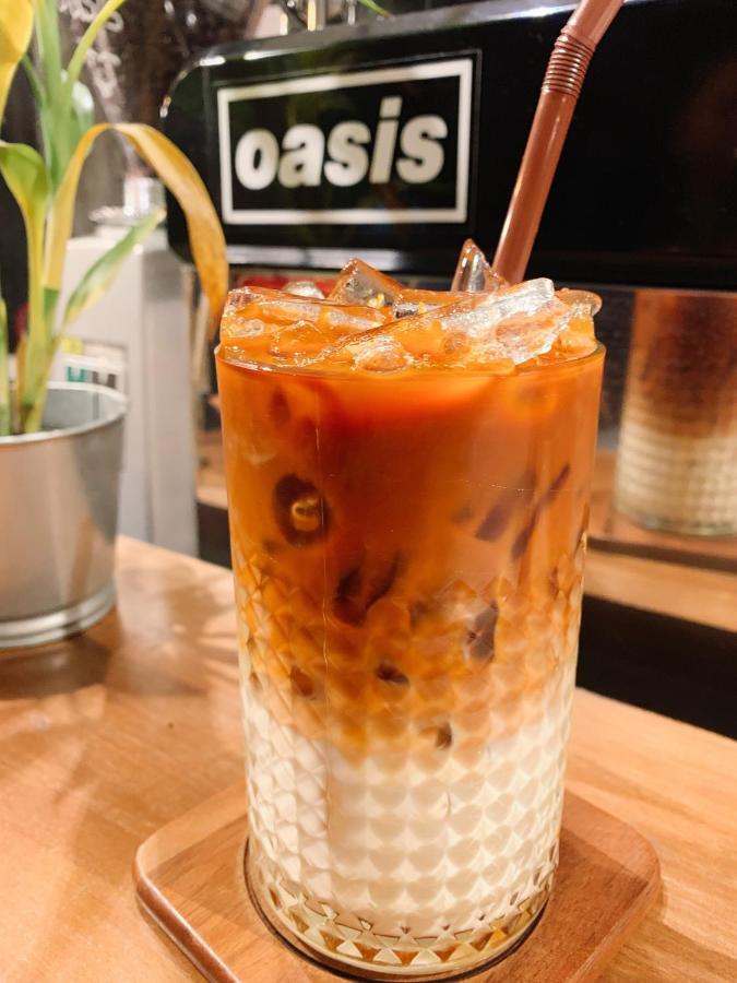نزل بانكوكفي Oasis Cafe And Nap المظهر الخارجي الصورة